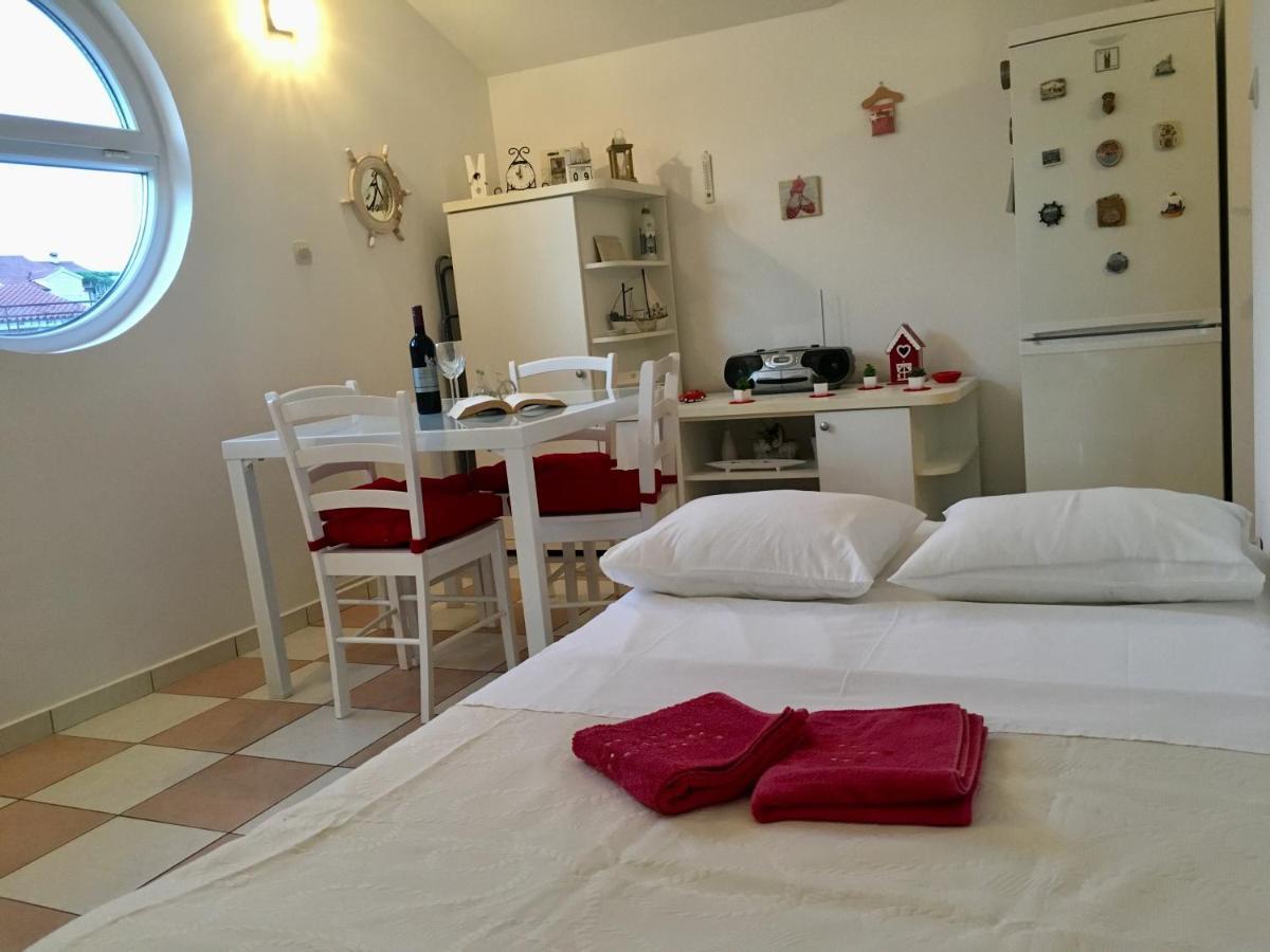 Appartamento Penthouse Mopy Vodice Esterno foto